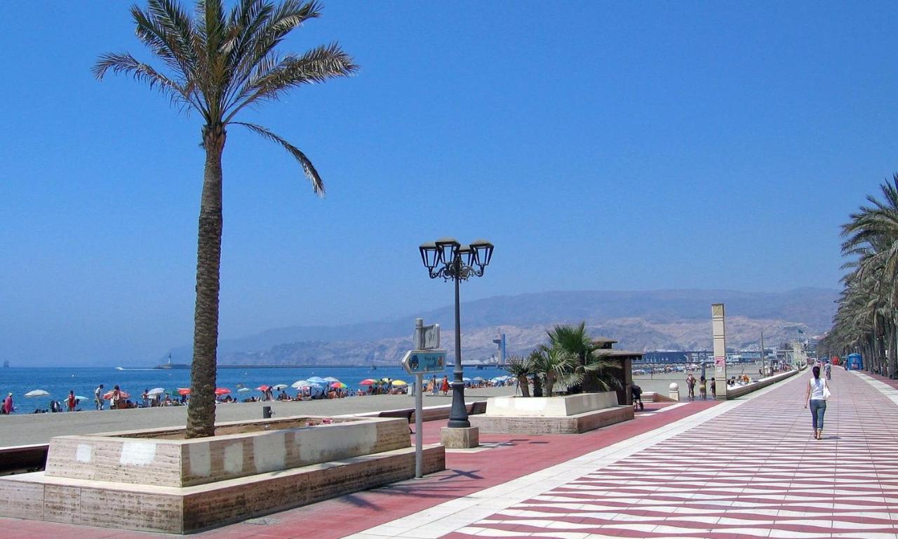 Apartamento en paseo marítimo Almería Exterior foto